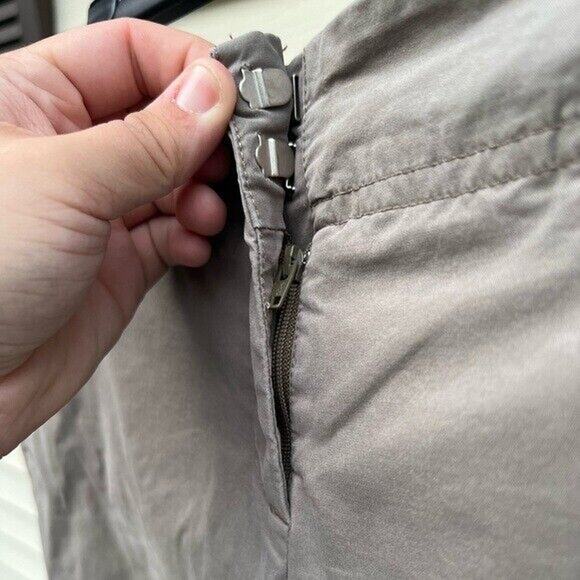 Theory green mid rise Bermuda cuffed shorts with pockets - Picture 4 of 10